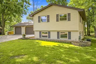100 Shadywood Ln, Delano, MN 55328 - Photo 3