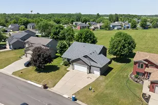2513 Ocarina Dr, Sauk Rapids, MN 56379 - Photo 1