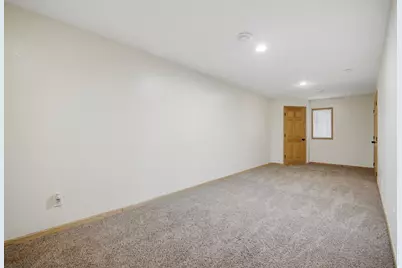 1600 26th Street SW, Austin, MN 55912 - Photo 33