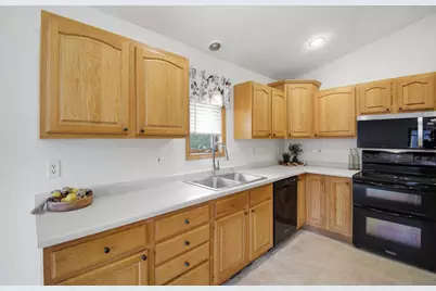 1600 26th Street SW, Austin, MN 55912 - Photo 11