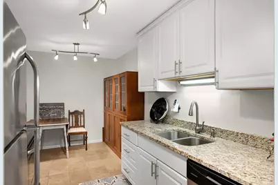 1901 Emerson Avenue S #104, Minneapolis, MN 55403 - Photo 25