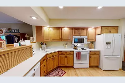 1601 Ella Avenue NW, Willmar, MN 56201 - Photo 7