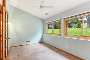 7050 Robinwood Trail, Woodbury, MN 55125 - Photo 5