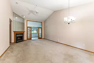 7050 Robinwood Trail, Woodbury, MN 55125 - Photo 9