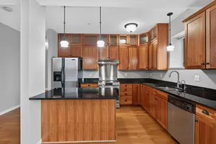 270 4th St E, Saint Paul, MN 55101 - Photo 7