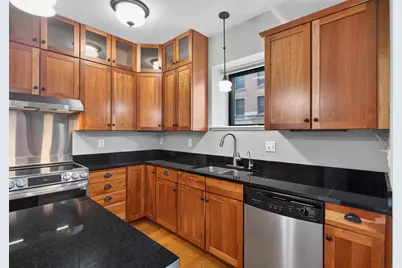 270 4th Street E #102, Saint Paul, MN 55101 - Photo 5