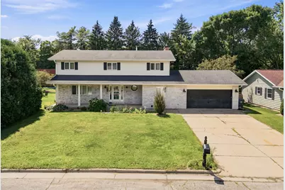 422 28th Street S, La Crosse, WI 54601 - Photo 1