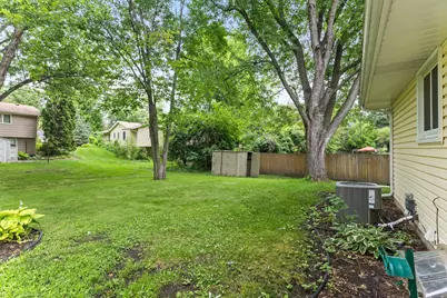 8460 Westbend Road, Golden Valley, MN 55427 - Photo 45