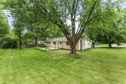 8460 Westbend Road, Golden Valley, MN 55427 - Photo 57