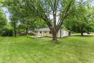 8460 Westbend Rd, Golden Valley, MN 55427 - Photo 57