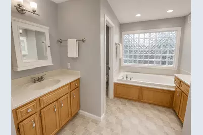 4331 Jennifer Court, Eagan, MN 55123 - Photo 9