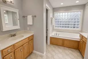 4331 Jennifer Ct, Eagan, MN 55123 - Photo 9