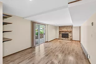 7910 W Park Hills Dr, Bloomington, MN 55438 - Photo 31