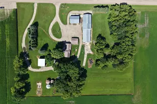 82140 370th St, Olivia, MN 56277 - Photo 37