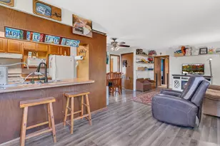 82140 370th St, Olivia, MN 56277 - Photo 3