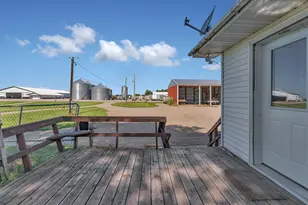 82140 370th St, Olivia, MN 56277 - Photo 17