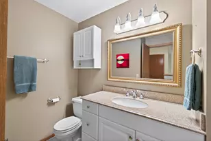 2597 Bedford Ct, Mendota Heights, MN 55120 - Photo 19