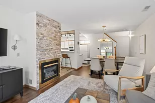 2597 Bedford Ct, Mendota Heights, MN 55120 - Photo 3