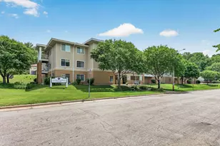1600 Arundel St, Saint Paul, MN 55117 - Photo 1
