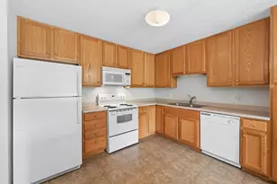 1600 Arundel St, Saint Paul, MN 55117 - Photo 9