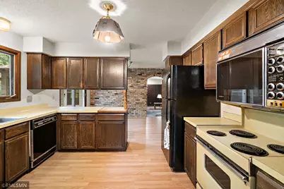 12629 Parkwood Drive, Burnsville, MN 55337 - Photo 7