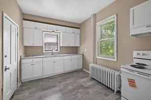 1136 Edgerton St, Saint Paul, MN 55130 - Photo 13