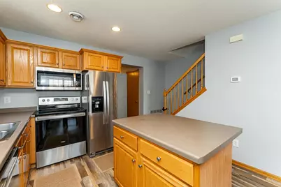 619 Pointe Court SW, Rochester, MN 55902 - Photo 11