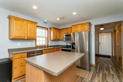 619 Pointe Court SW, Rochester, MN 55902 - Photo 9