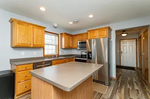 619 Pointe Ct SW, Rochester, MN 55902 - Photo 9