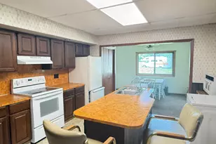 528 W Summit Ave, Fergus Falls, MN 56537 - Photo 13