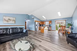 1729 Prairie View Ln NE, Sauk Rapids, MN 56379 - Photo 5