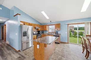 1729 Prairie View Ln NE, Sauk Rapids, MN 56379 - Photo 7
