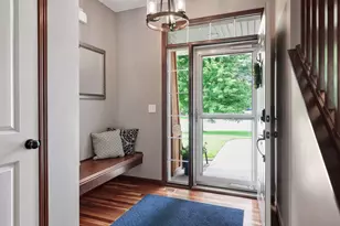 662 Jutland Ave, Shakopee, MN 55379 - Photo 5