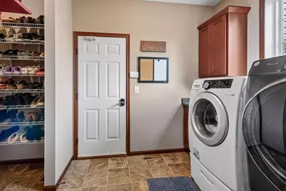 662 Jutland Avenue, Shakopee, MN 55379 - Photo 19