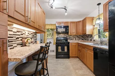 7696 Van Buren Street NE, Fridley, MN 55432 - Photo 9