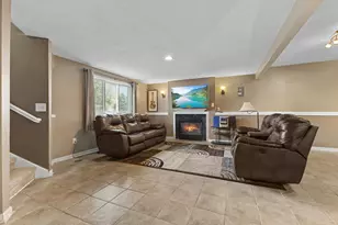 5464 Golfview Cir N, Oakdale, MN 55128 - Photo 15