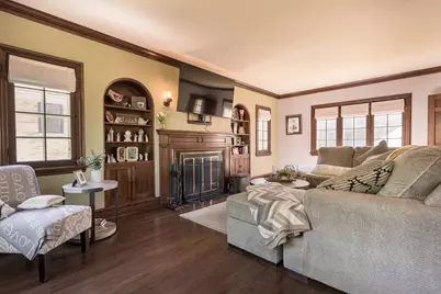 208 N Broadway, Fergus Falls, MN 56537 - Photo 5