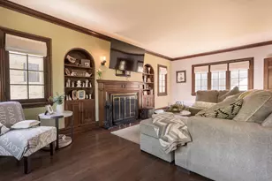 208 N Broadway, Fergus Falls, MN 56537 - Photo 5