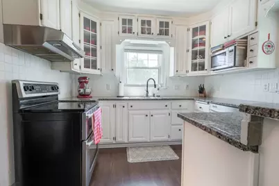 208 N Broadway, Fergus Falls, MN 56537 - Photo 11