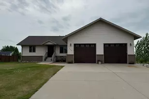 703 7th St W, Ada, MN 56510 - Photo 1