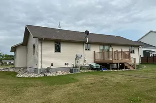 703 7th St W, Ada, MN 56510 - Photo 7