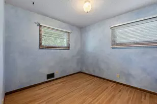 6836 Ewing Ave N, Brooklyn Center, MN 55429 - Photo 33