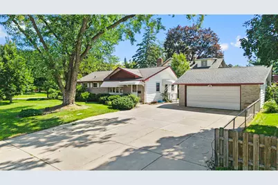 6836 Ewing Avenue N, Brooklyn Center, MN 55429 - Photo 51