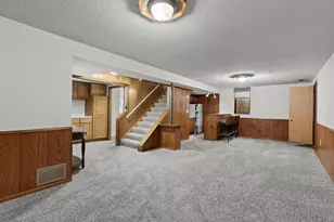 6836 Ewing Ave N, Brooklyn Center, MN 55429 - Photo 35