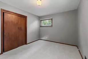 6836 Ewing Ave N, Brooklyn Center, MN 55429 - Photo 29