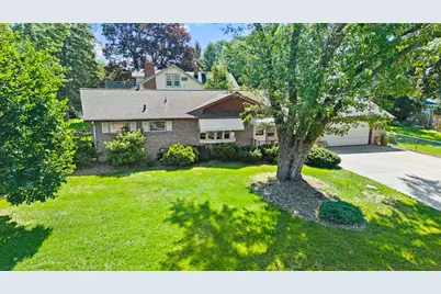 6836 Ewing Avenue N, Brooklyn Center, MN 55429 - Photo 47