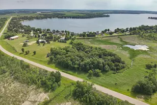 33846 N Pickerel Dr, Richville, MN 56576 - Photo 3