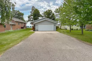 33846 N Pickerel Dr, Richville, MN 56576 - Photo 45
