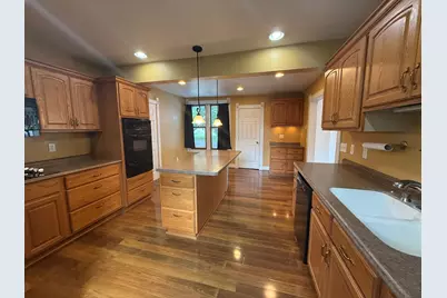 400 Walnut Street SW, Sleepy Eye, MN 56085 - Photo 23