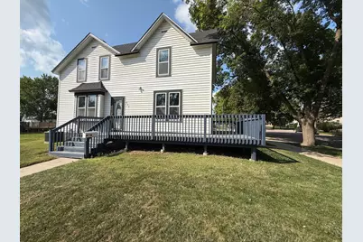 400 Walnut Street SW, Sleepy Eye, MN 56085 - Photo 3